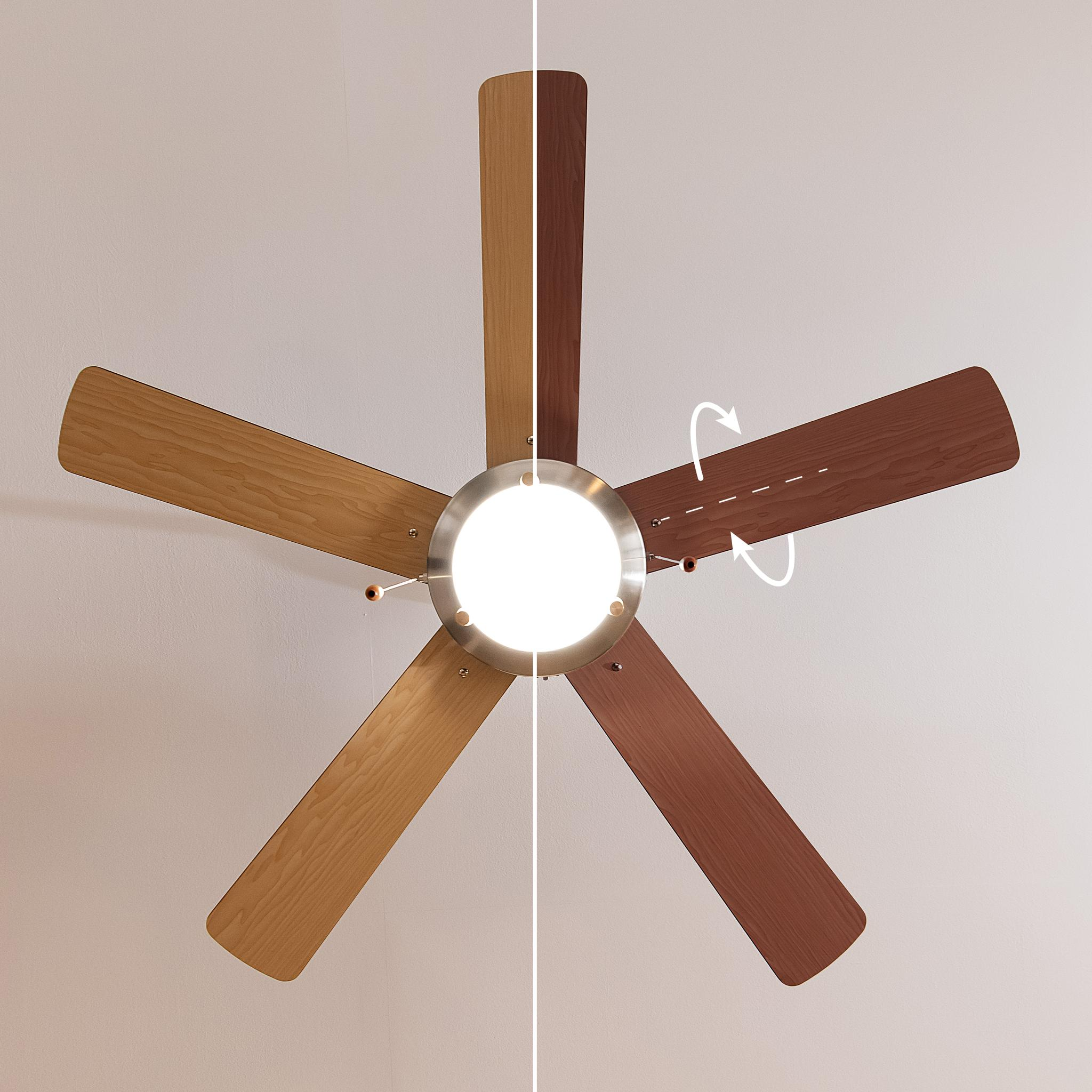 Ventilador de techo de cinco aspas, mitad claro, mitad marrón oscuro, con luz.