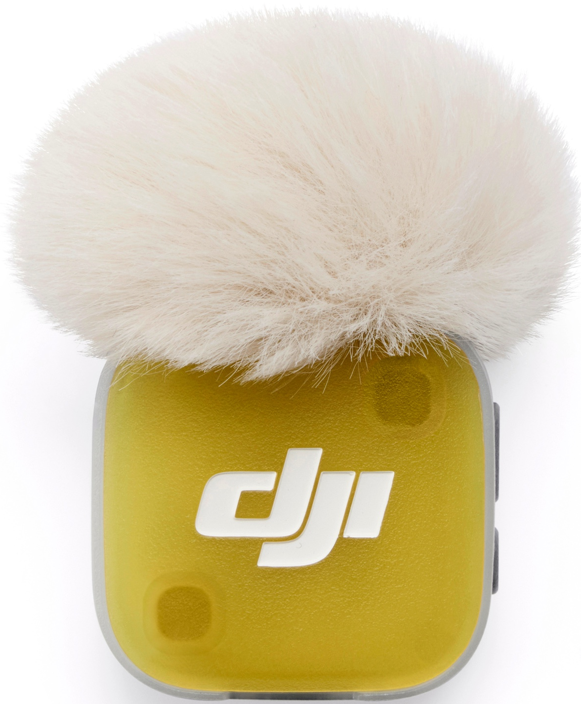 Un microphone DJI jaune avec une bonnette blanche en fourrure.