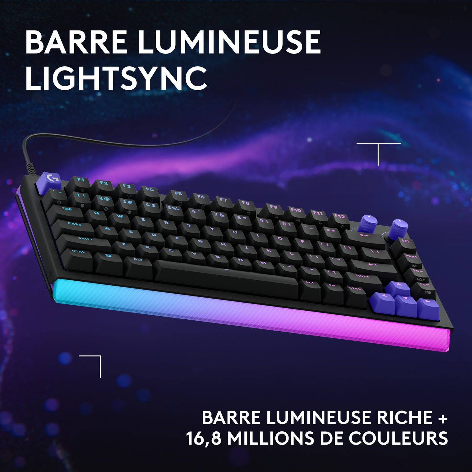 Clavier noir avec accents violets et éclairage RVB sur le bord inférieur.