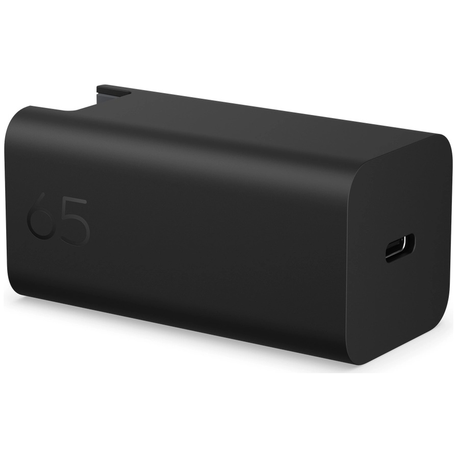 Zwarte opladeradapter met het getal 65 en een USB-C-poort.
