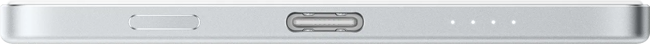 Ezüst power bank készülék USB-C porttal és négy LED visszajelzővel.