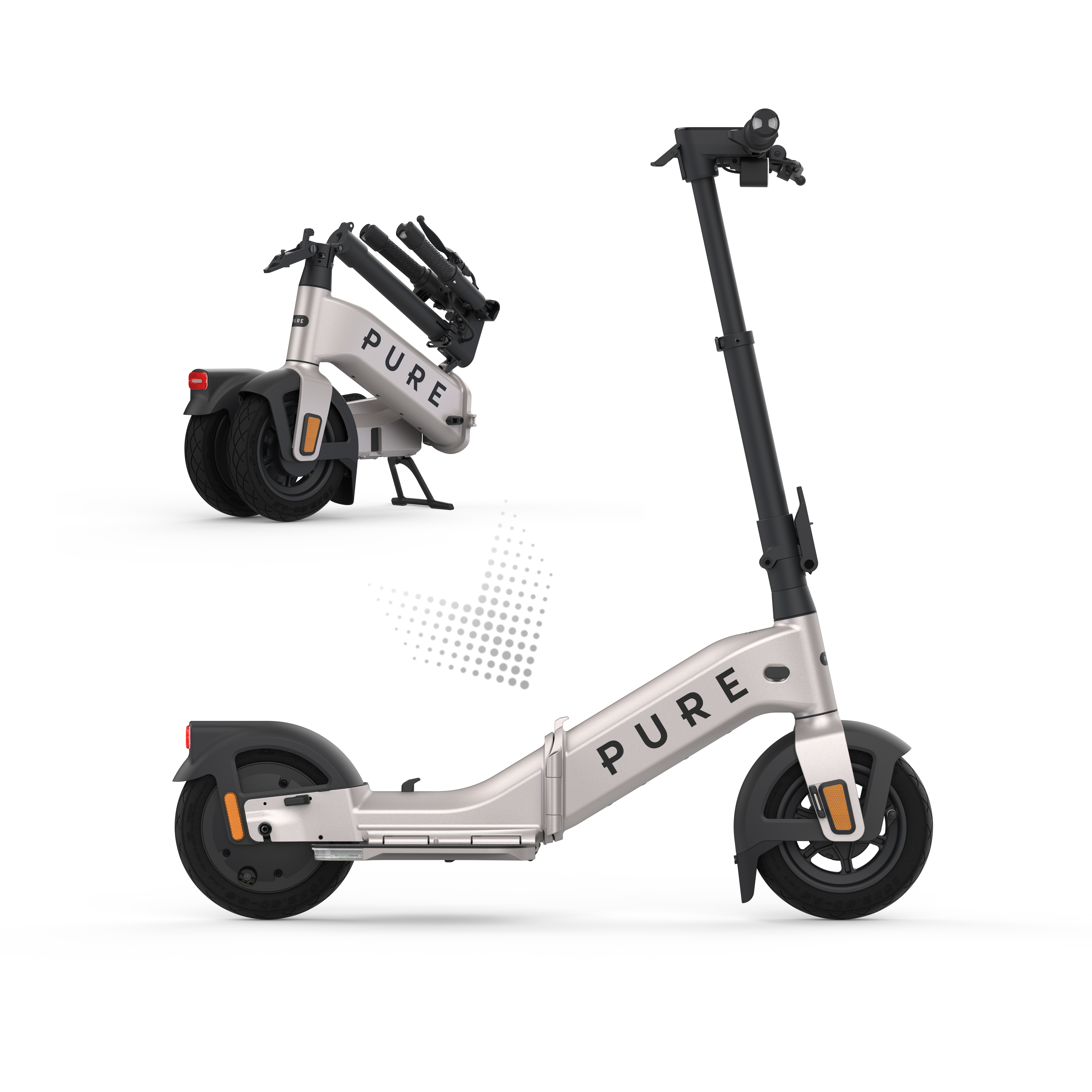 Ein heller Roller, aufrecht und zusammengeklappt, auf weißem Hintergrund.