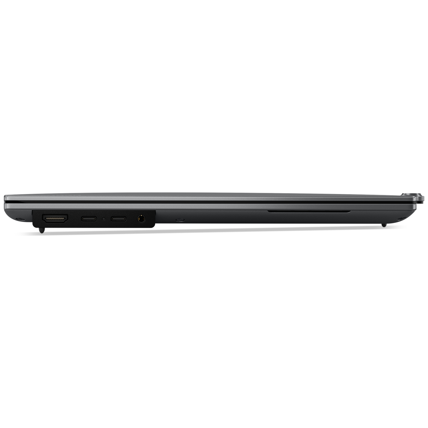 Zijaanzicht van een gesloten laptop met poorten zoals HDMI en USB-C.