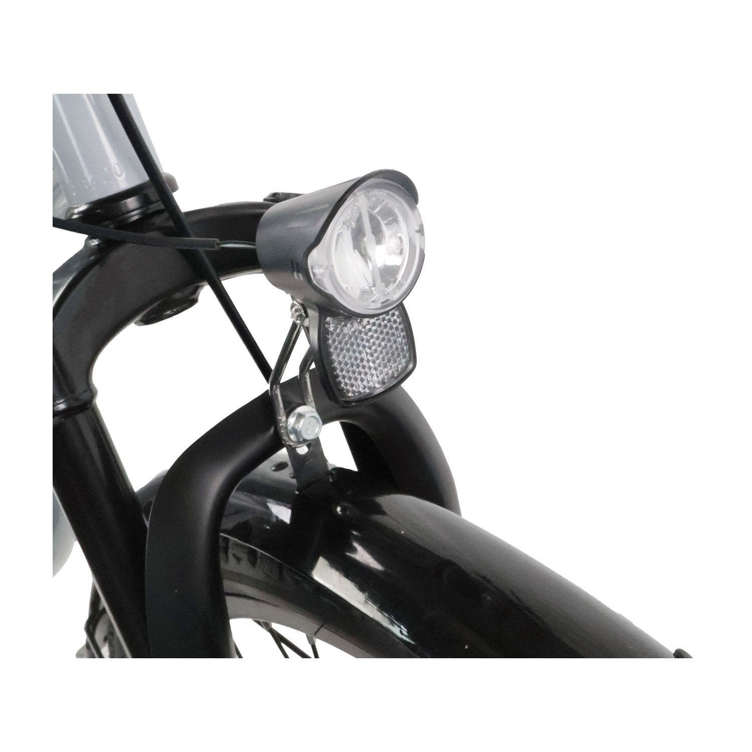 Vista frontale di un faro per bicicletta e parafango con sfondo bianco.