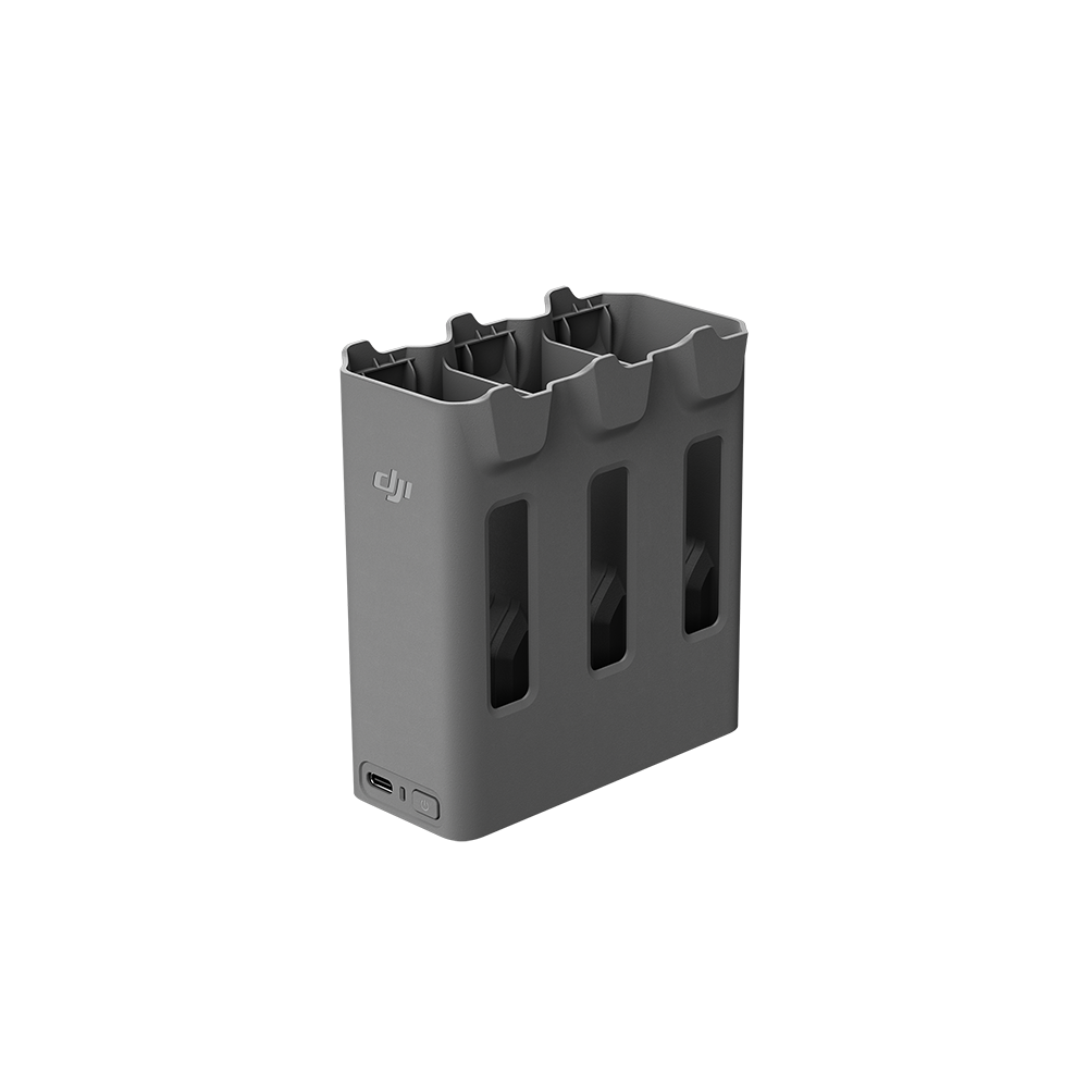 USB-C portlu üç pil için gri şarj istasyonu.
