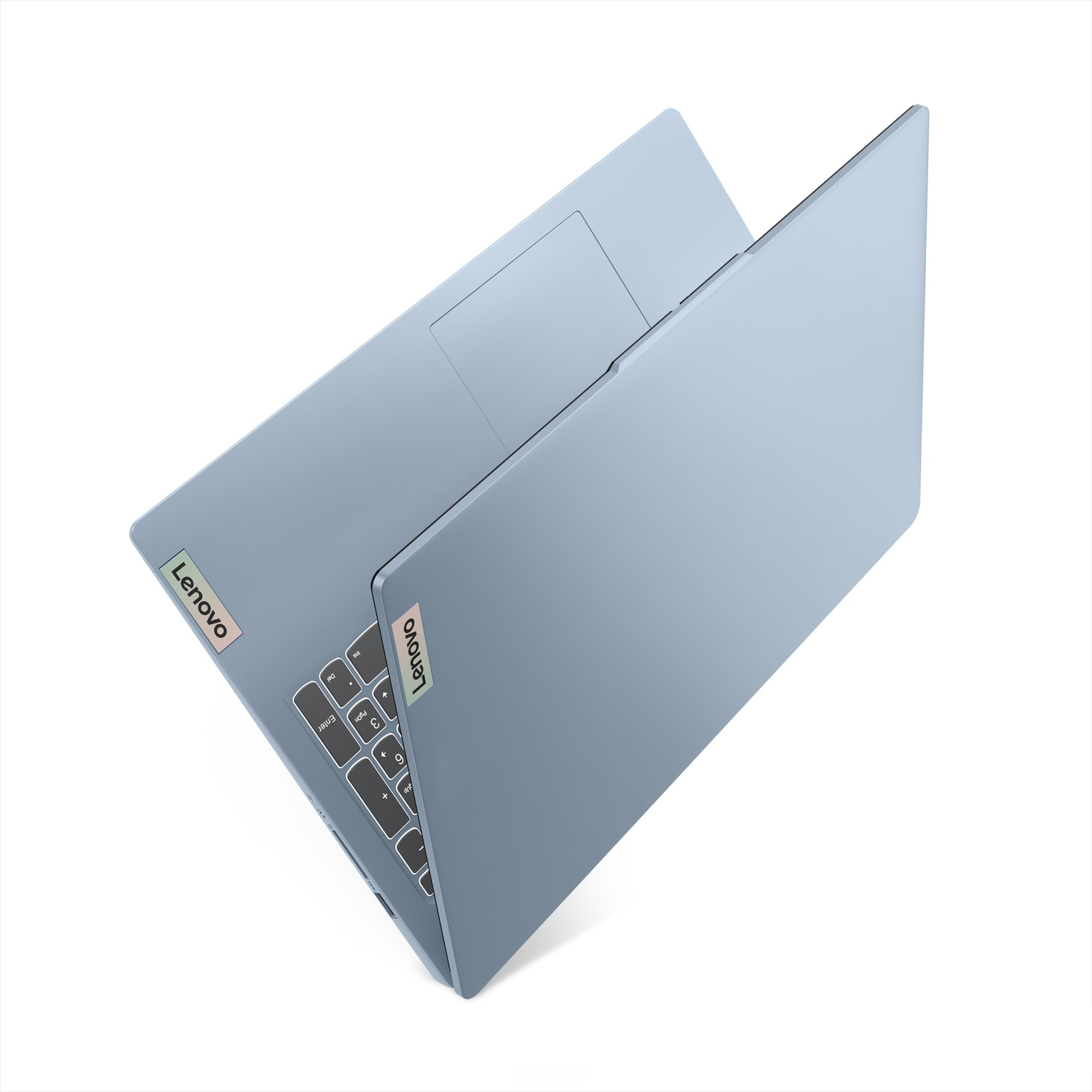 Un laptop Lenovo azzurro su sfondo bianco, visto dall'alto.