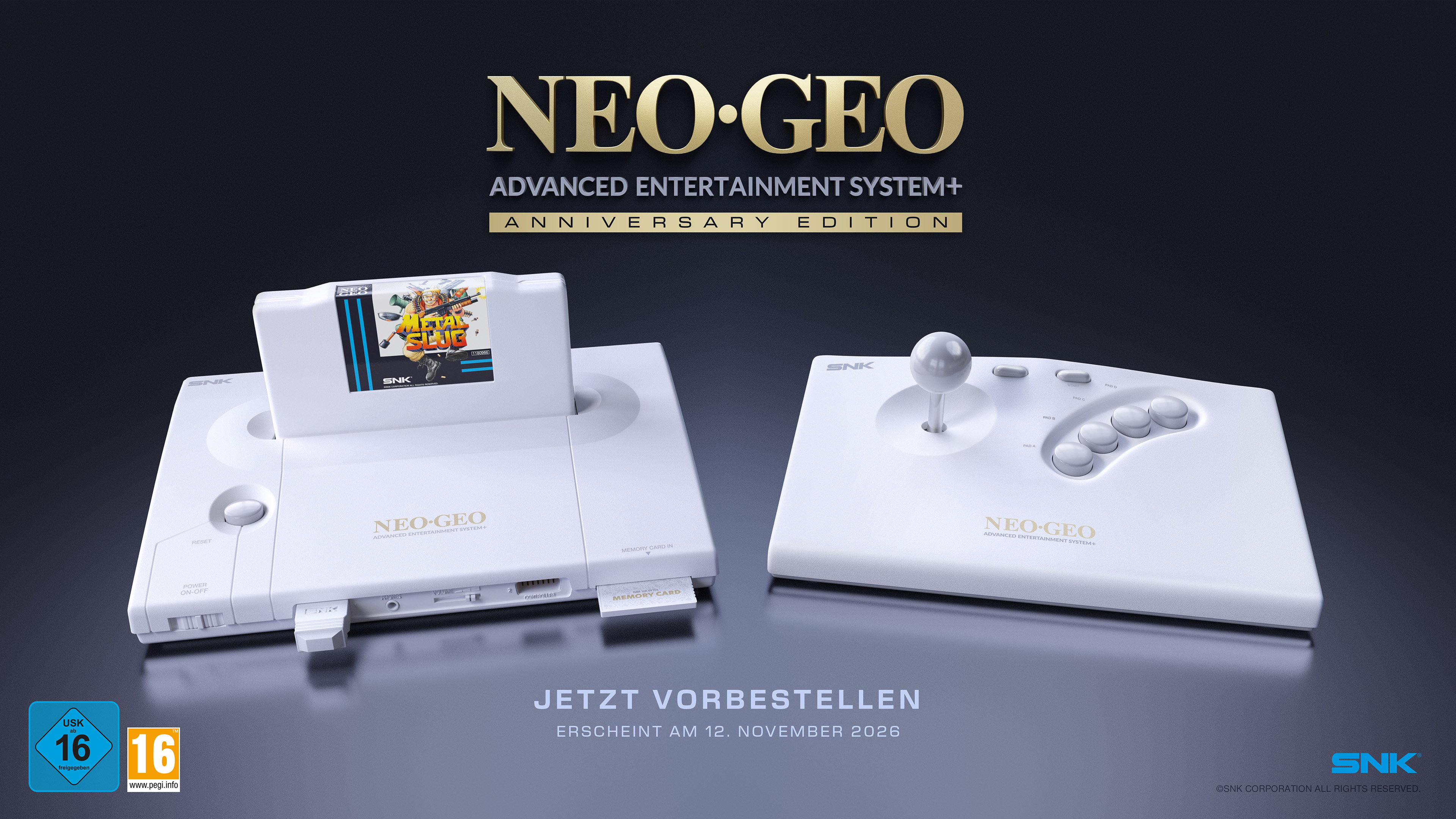 Console Neo Geo bianca con joystick, cartuccia di gioco e sigilli USK/PEGI.