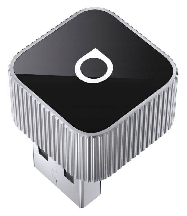 Srebrny pendrive z czarną, romboidalną głowicą z białym logo kropli.
