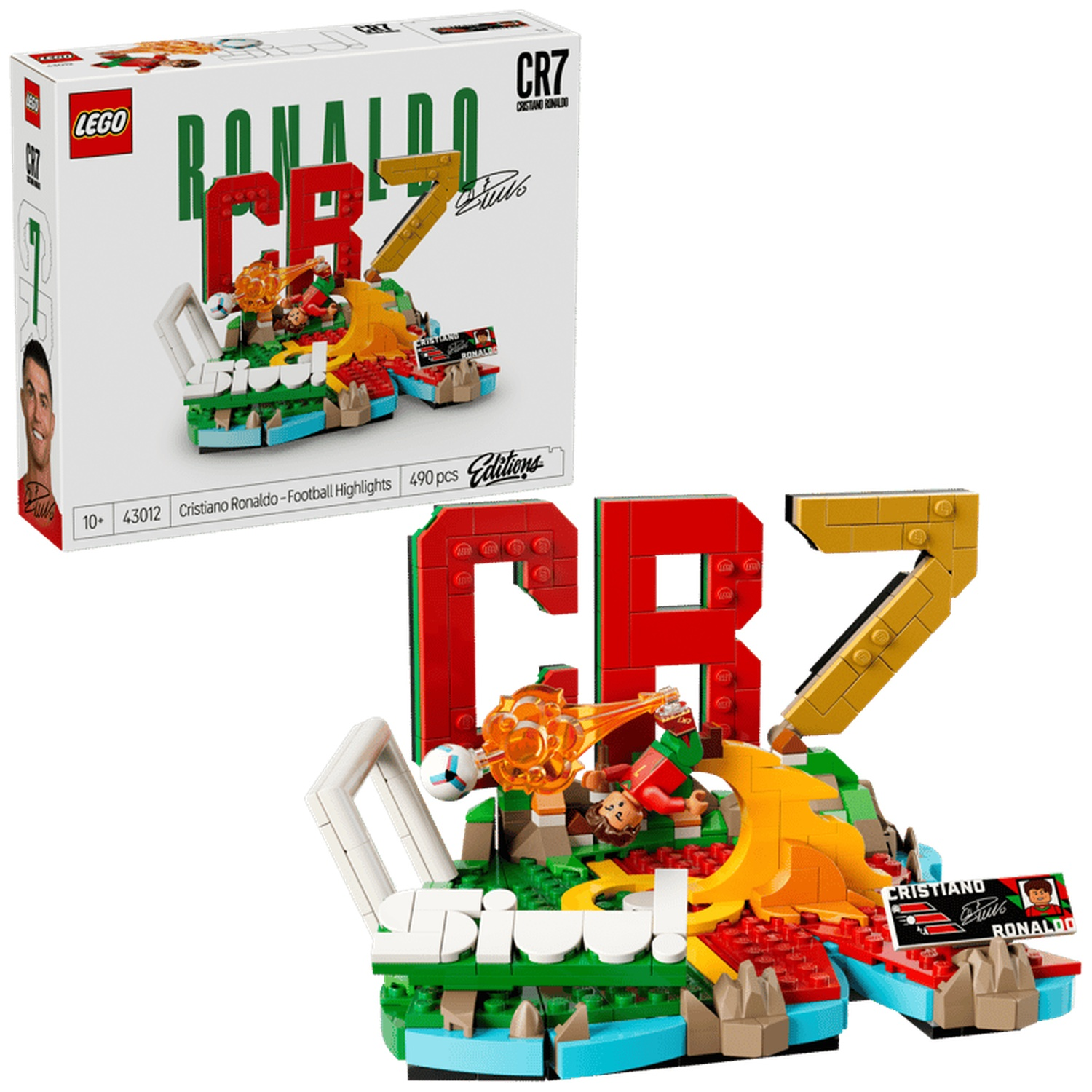 LEGO CR7 Football Highlights set with mini-figures and pitch details.