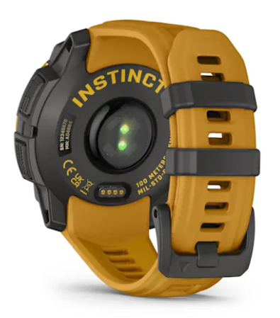 Żółty smartwatch z czarnym paskiem i czujnikiem tętna z tyłu.