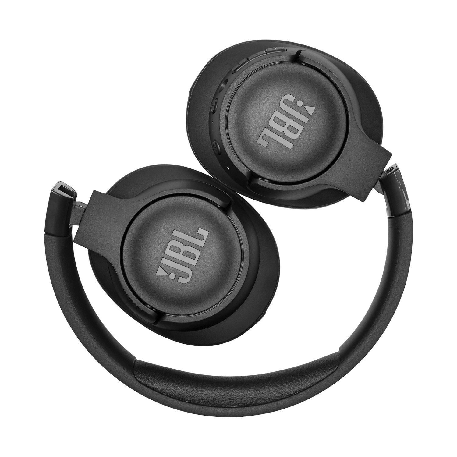 Cuffie JBL nere, piegate, con logo argento sui padiglioni. Isolate su bianco.