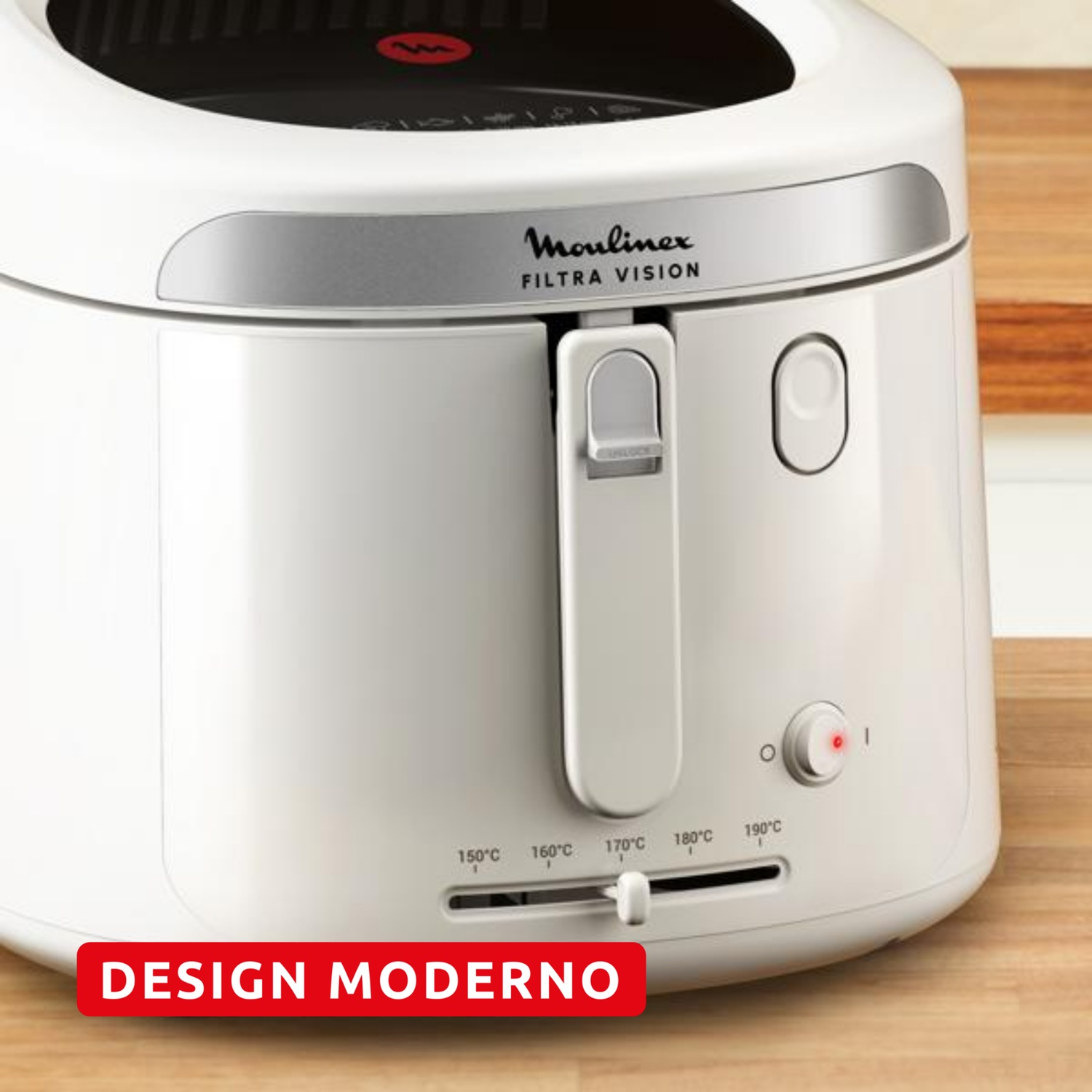 Friggitrice bianca con selettore temperatura e logo Moulinex su tavolo legno.