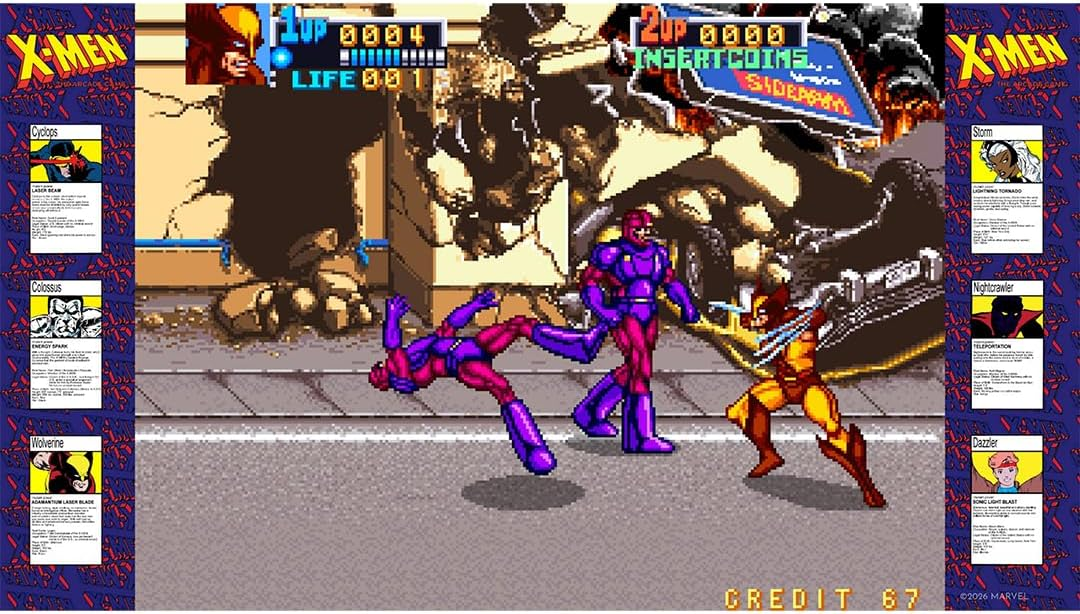 Juego Arcade X-Men: Wolverine lucha contra enemigos Sentinel. Personajes y puntuación visibles.