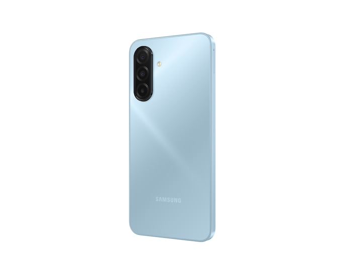 Jasnoniebieski smartfon z trzema aparatami z tyłu.
