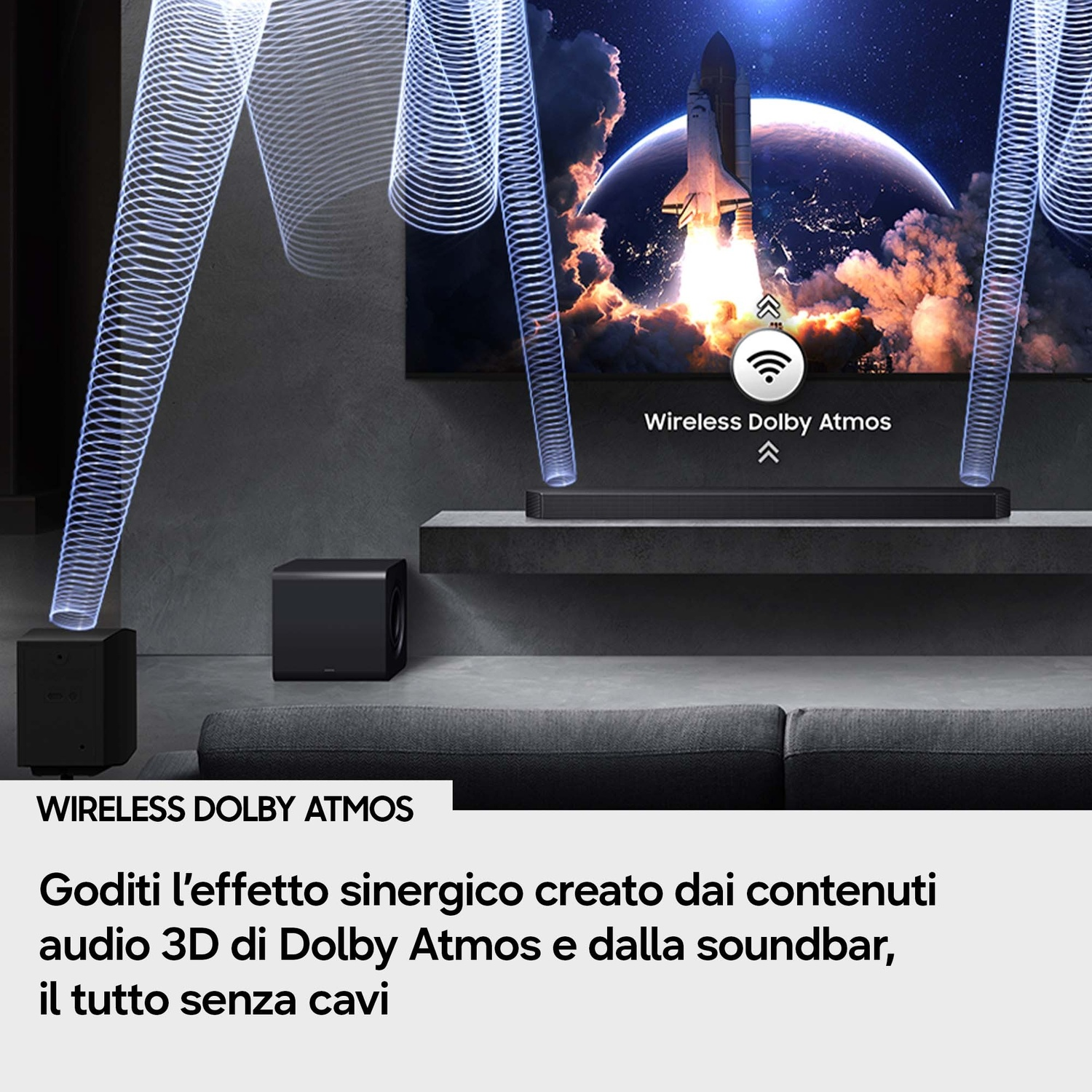 Un subwoofer e soundbar neri davanti a un TV con lancio di razzo.