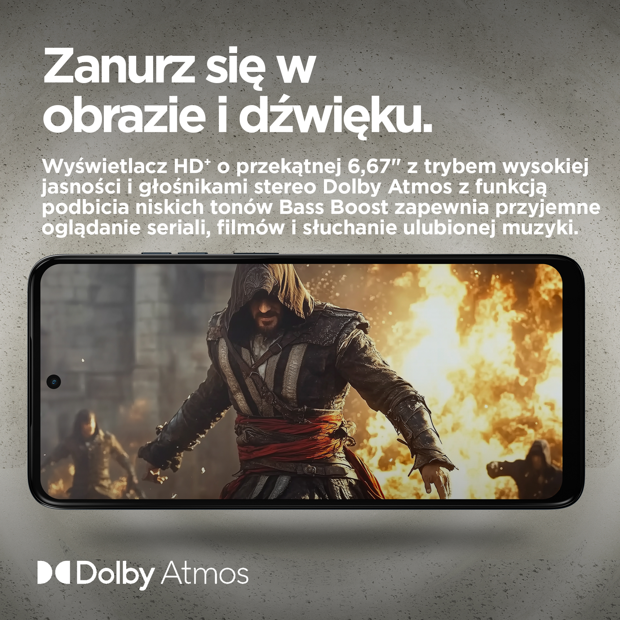 Mężczyzna w stroju historycznym przed eksplozjami na ekranie smartfona. Logo Dolby Atmos.
