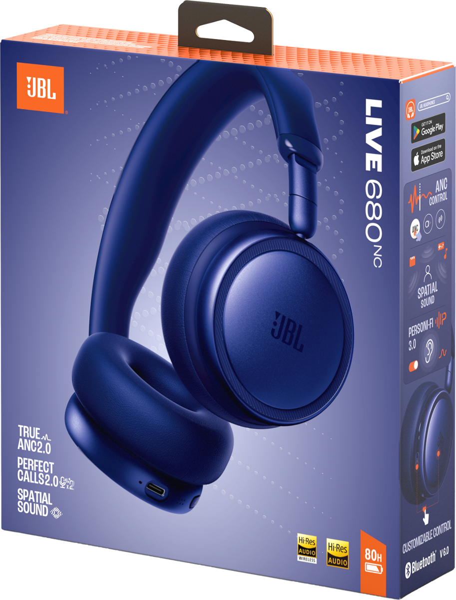 Dunkelblaue JBL Kopfhörer mit ANC- und Spatial Sound-Funktionen auf der Verpackung.