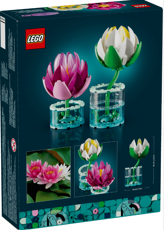 Lego-Set mit zwei stilisierten Seerosen, eine pink und eine weiße/gelbe.