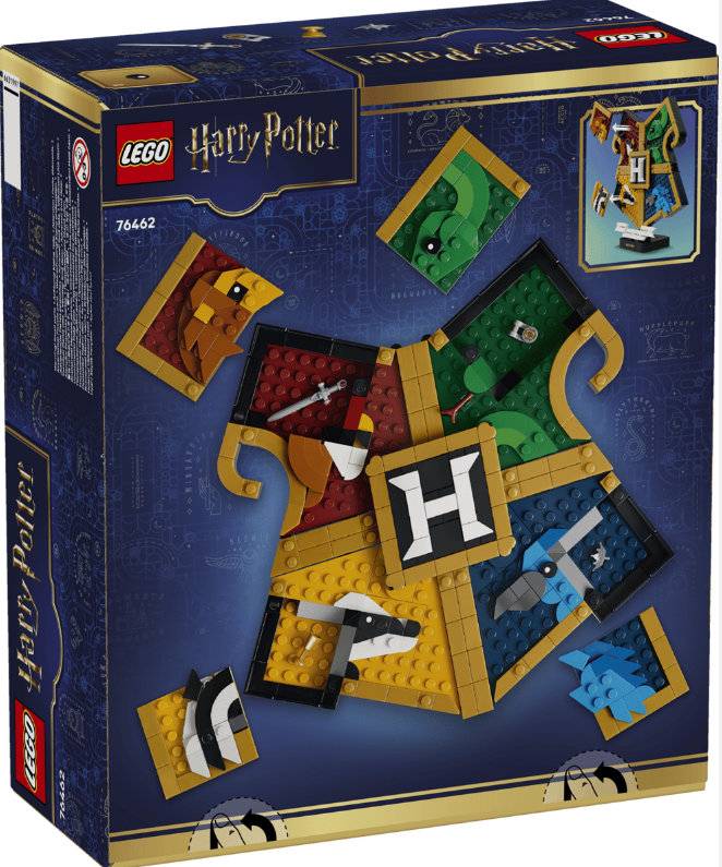 Lego Harry Potter Hogwarts Wappen-Bausatz mit vier Hauswappen und einigen Lego-Bausteinen.