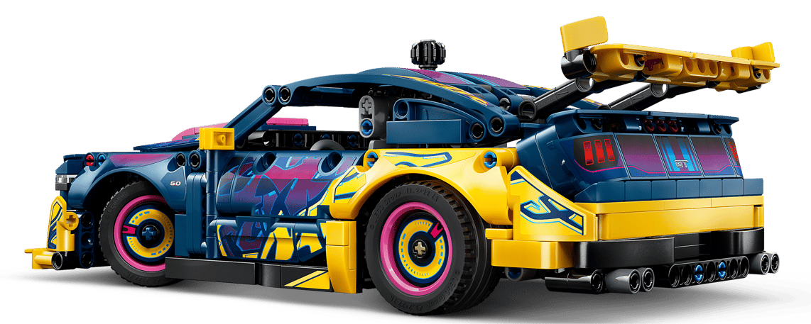Ein blauer und gelber Lego Technic Sportwagen mit rosa und violetten Akzenten.