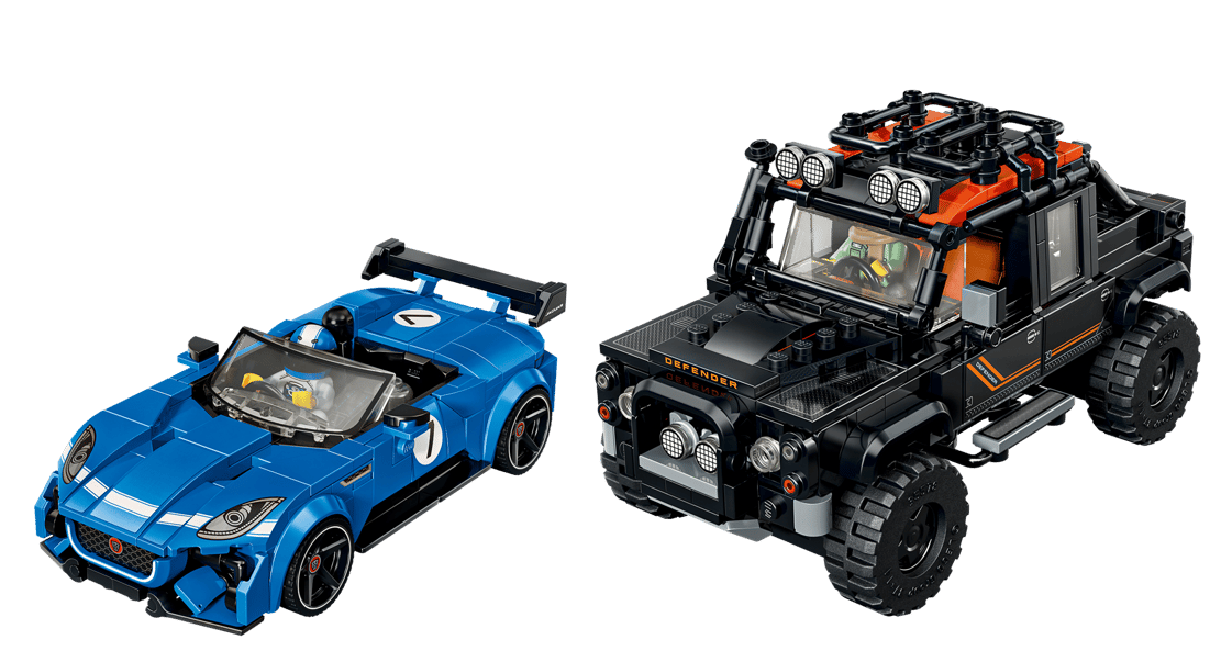 Ein blauer Sportwagen und ein schwarzer Geländewagen aus Lego.