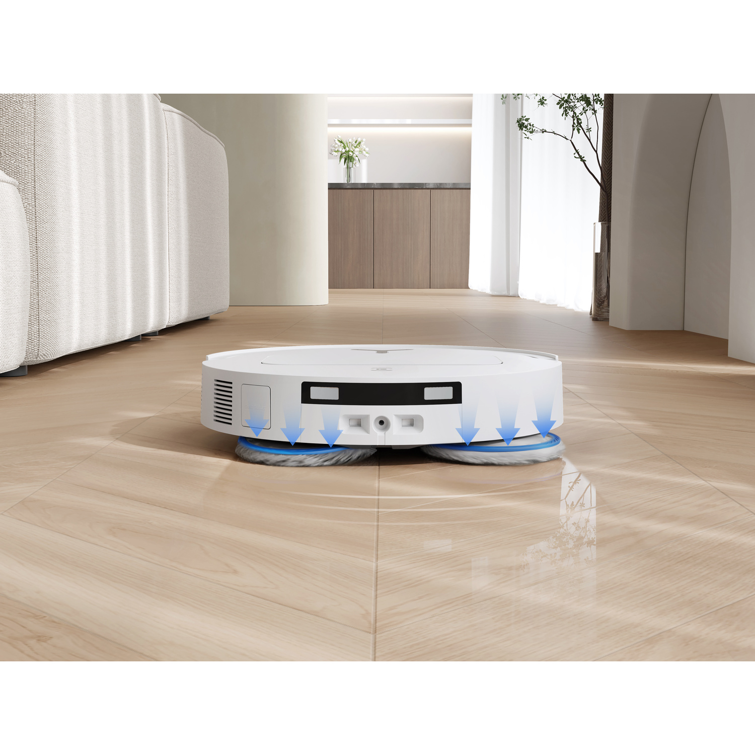 Un robot aspirapolvere bianco con frecce blu che indicano acqua su un pavimento in legno.