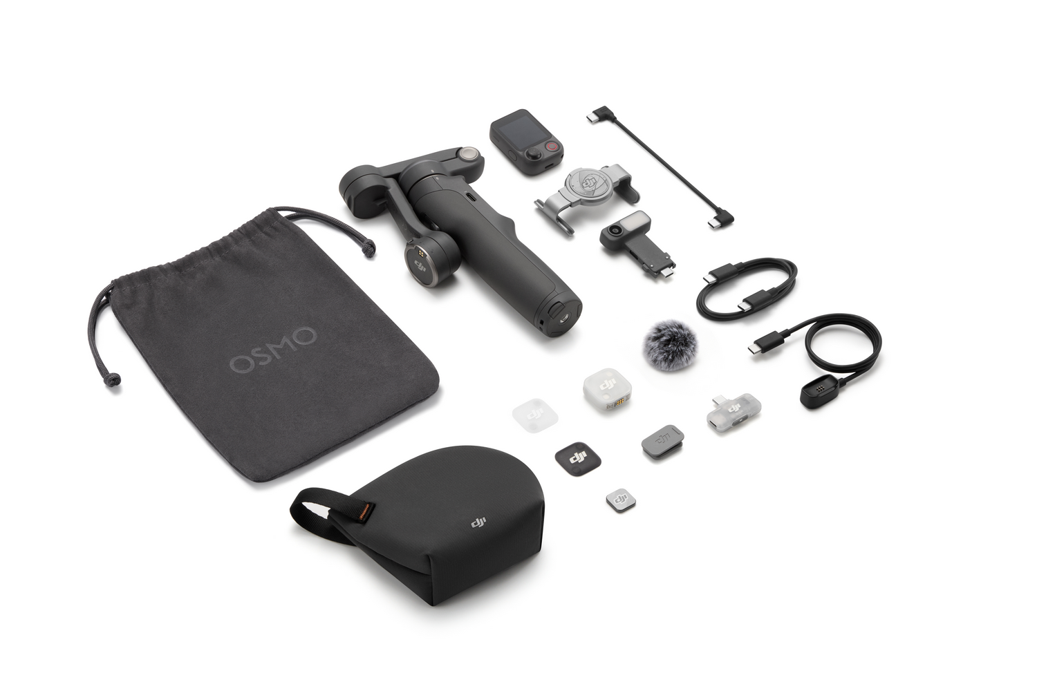 Accesorios DJI Osmo: gimbal, bolsa, micrófono, cables y adaptadores sobre fondo blanco.