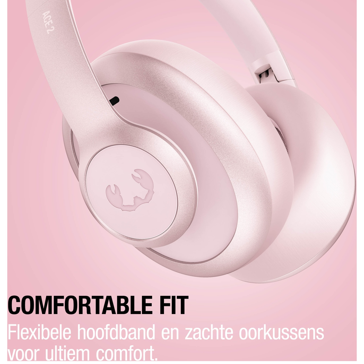 Casque rose avec logo et inscription "ACE 2" sur fond rose.