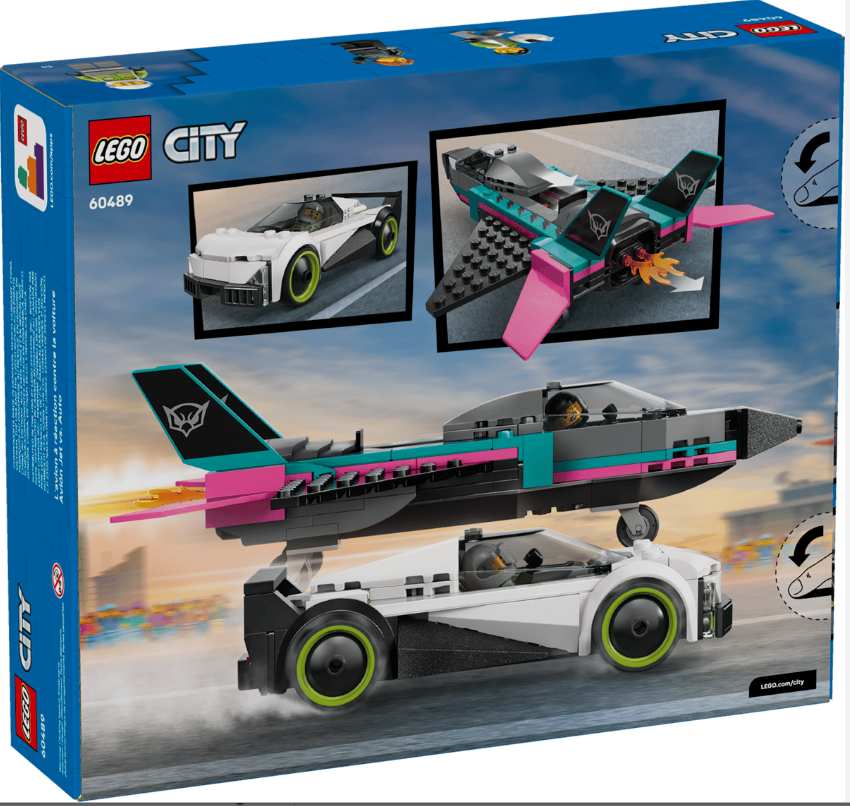 Ein Lego-Jet und ein weißes Auto mit grünen Felgen.