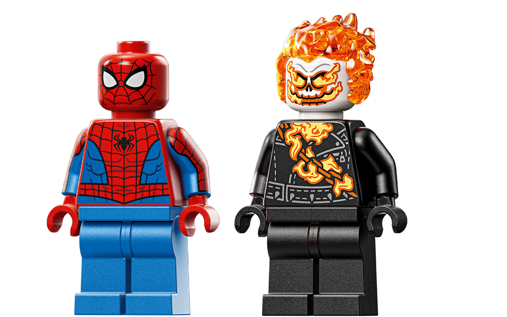 Zwei Lego-Figuren: Spider-Man in Rot/Blau und Ghost Rider in Schwarz mit feurigem Kopf.