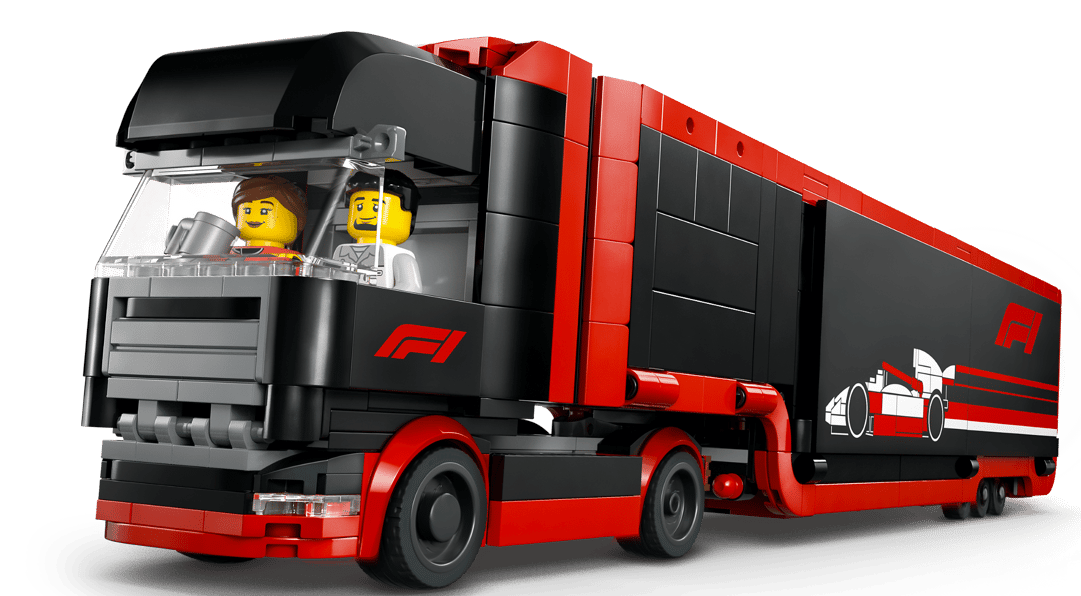 Lego-LKW mit zwei fahrenden Minifiguren, schwarz und rot, F1-Design.