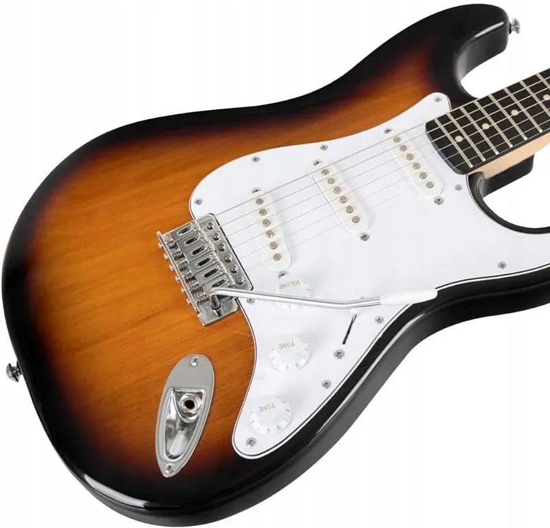 Gitara elektryczna sunburst z białym pickguardem i chromowanym osprzętem.