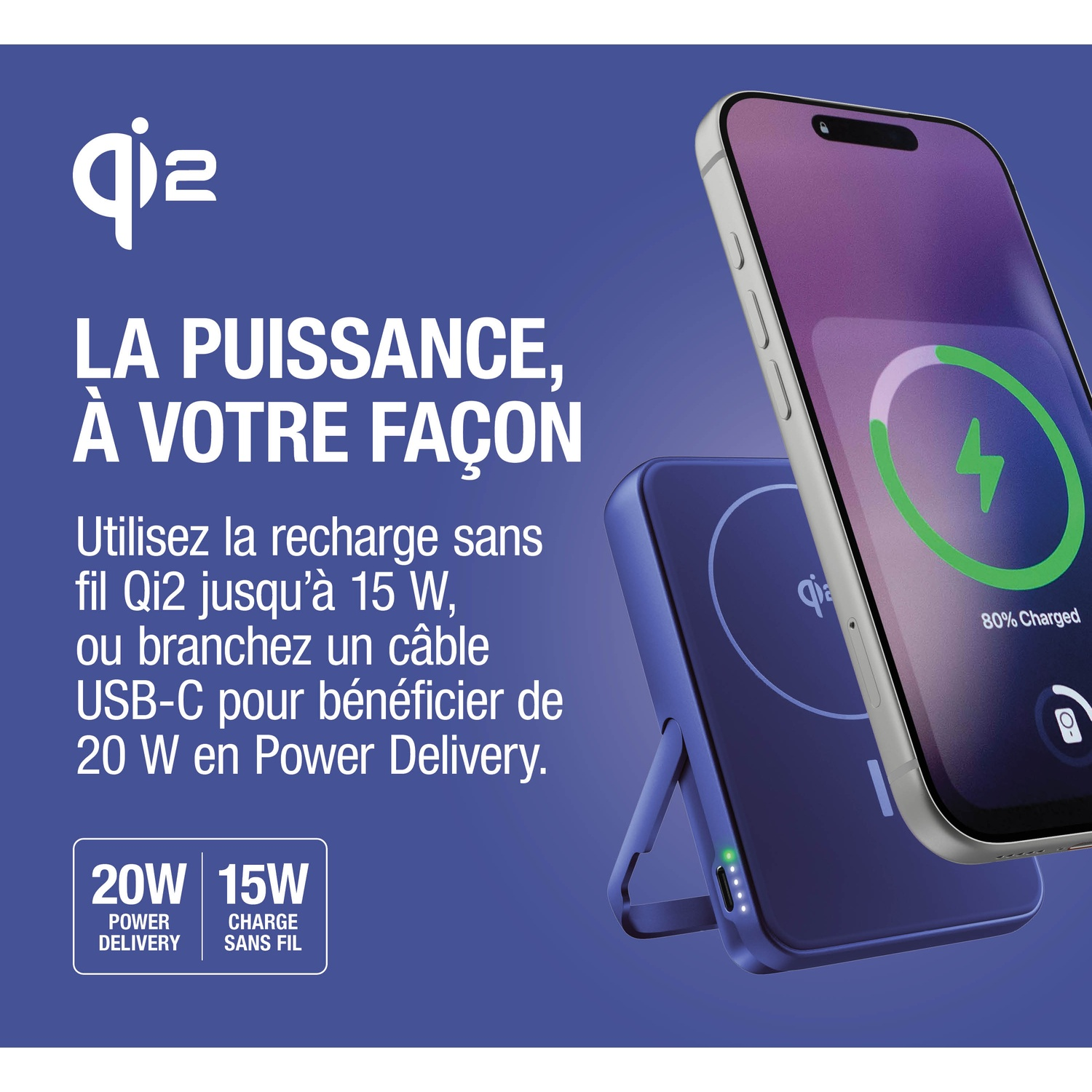 Un smartphone se charge sans fil à côté d'un chargeur indiquant 20W/15W.