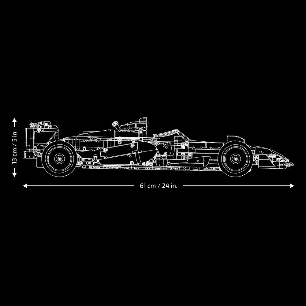 Technische Zeichnung eines Formel-1-Autos mit Maßen 61 cm Länge und 13 cm Höhe.