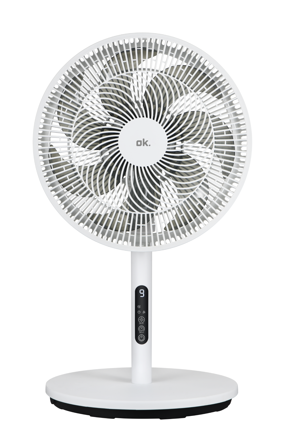 Un ventilador de pie blanco con rejilla circular y pantalla digital en el soporte.