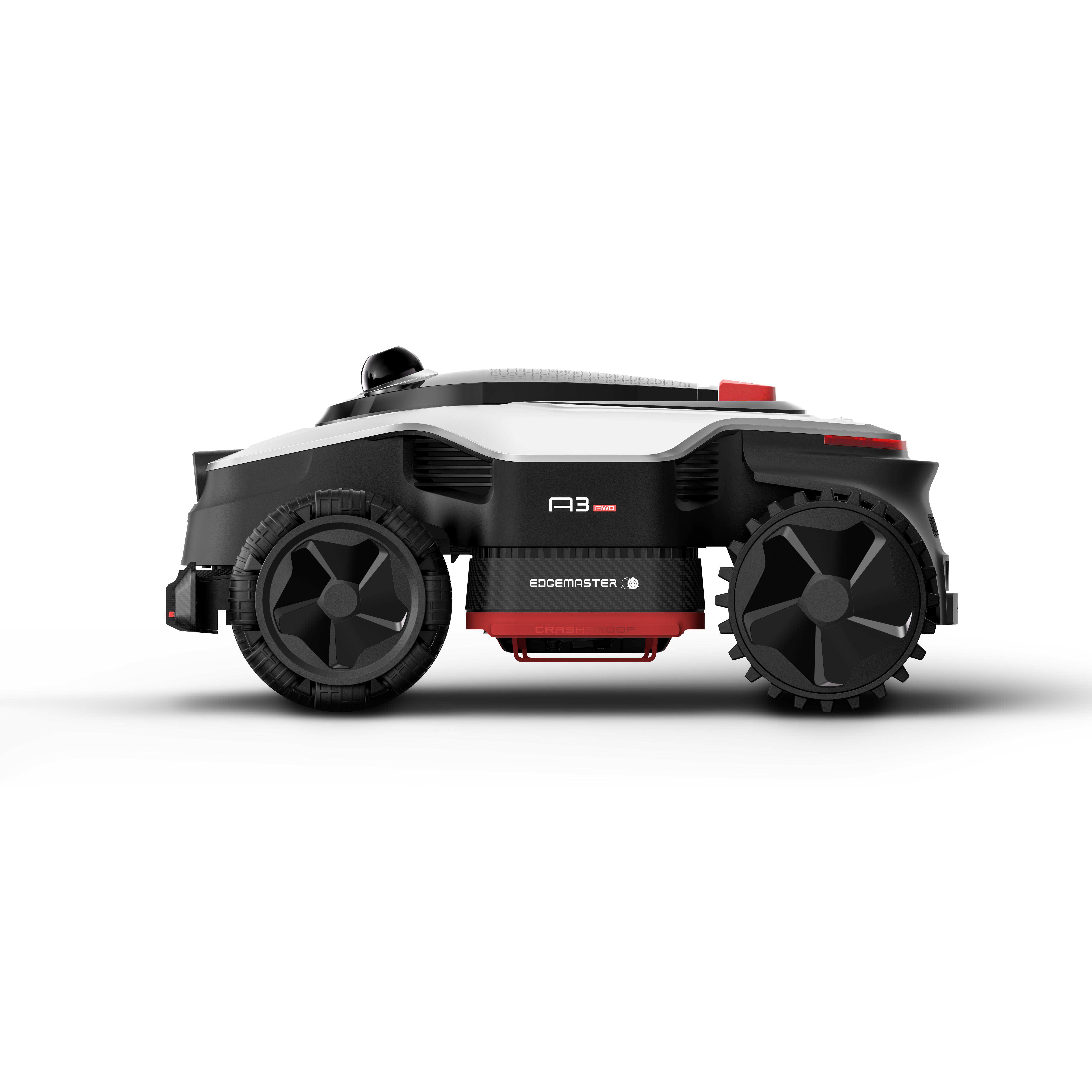 Ein schwarzer und weißer Rasenmähroboter mit großen Rädern auf weißem Hintergrund.