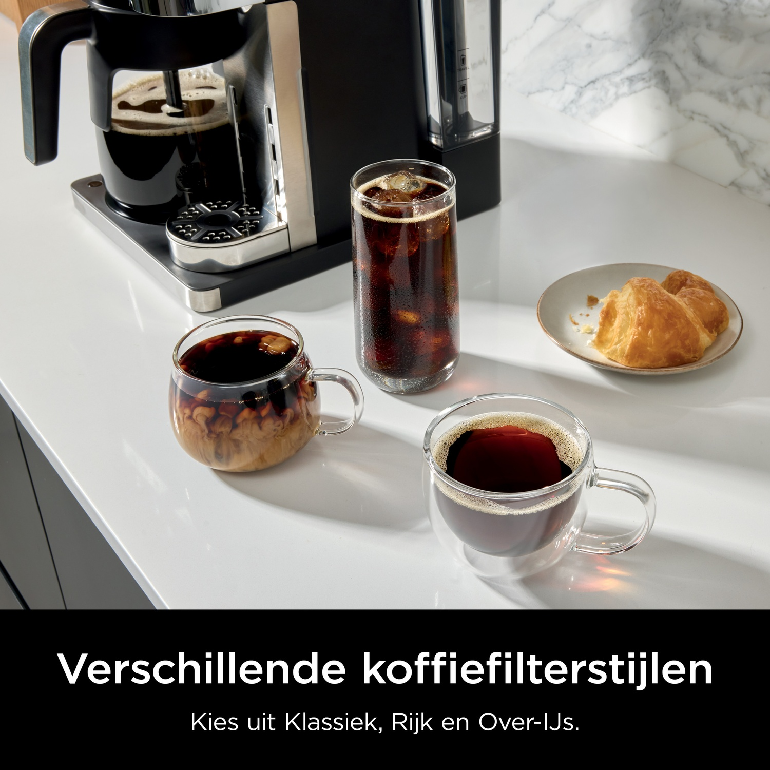 Coffee machine with three drinks: iced coffee, coffee with milk, and black coffee.