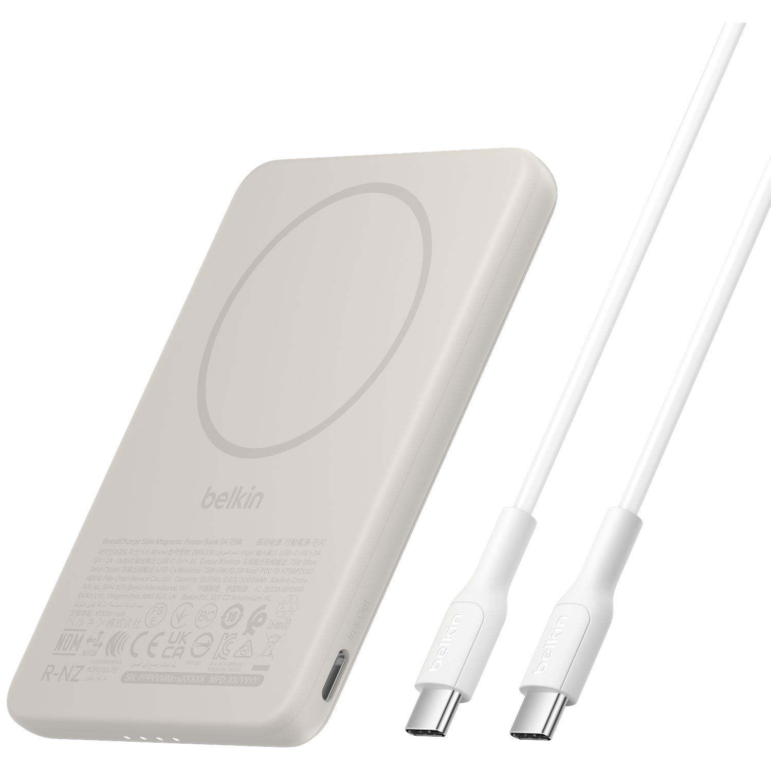 Une batterie externe Belkin beige avec deux câbles USB-C blancs.