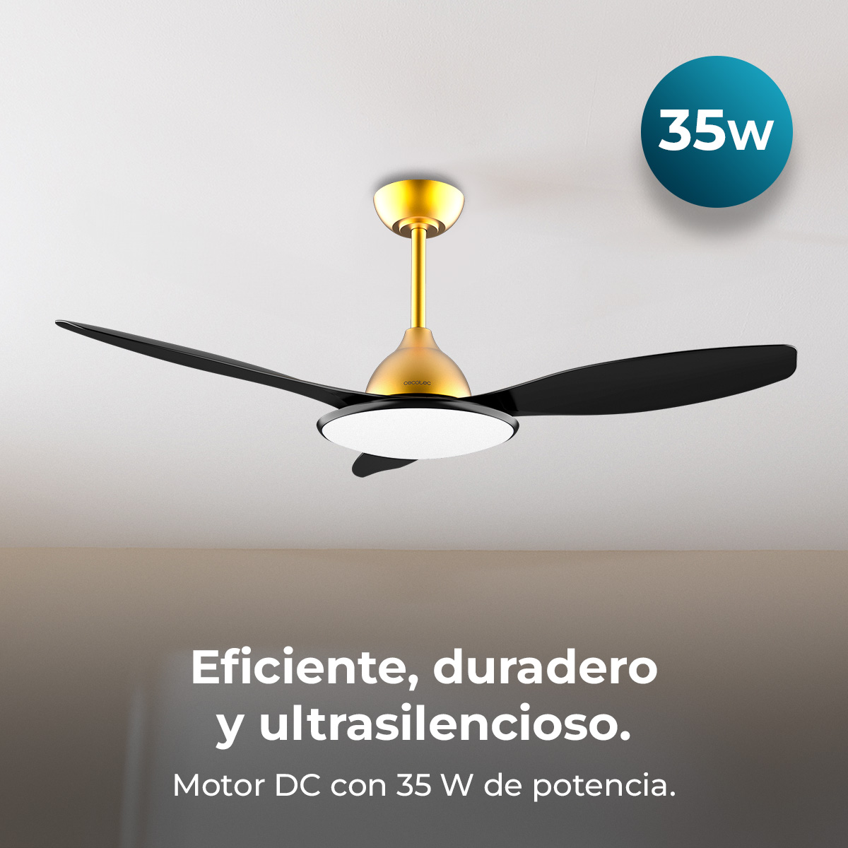 Ventilador de techo con detalles dorados, aspas negras y luz LED.
