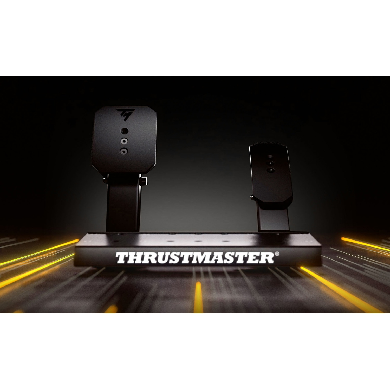 Pedali neri da gaming con logo "Thrustmaster" su sfondo scuro con effetti di luce gialli.