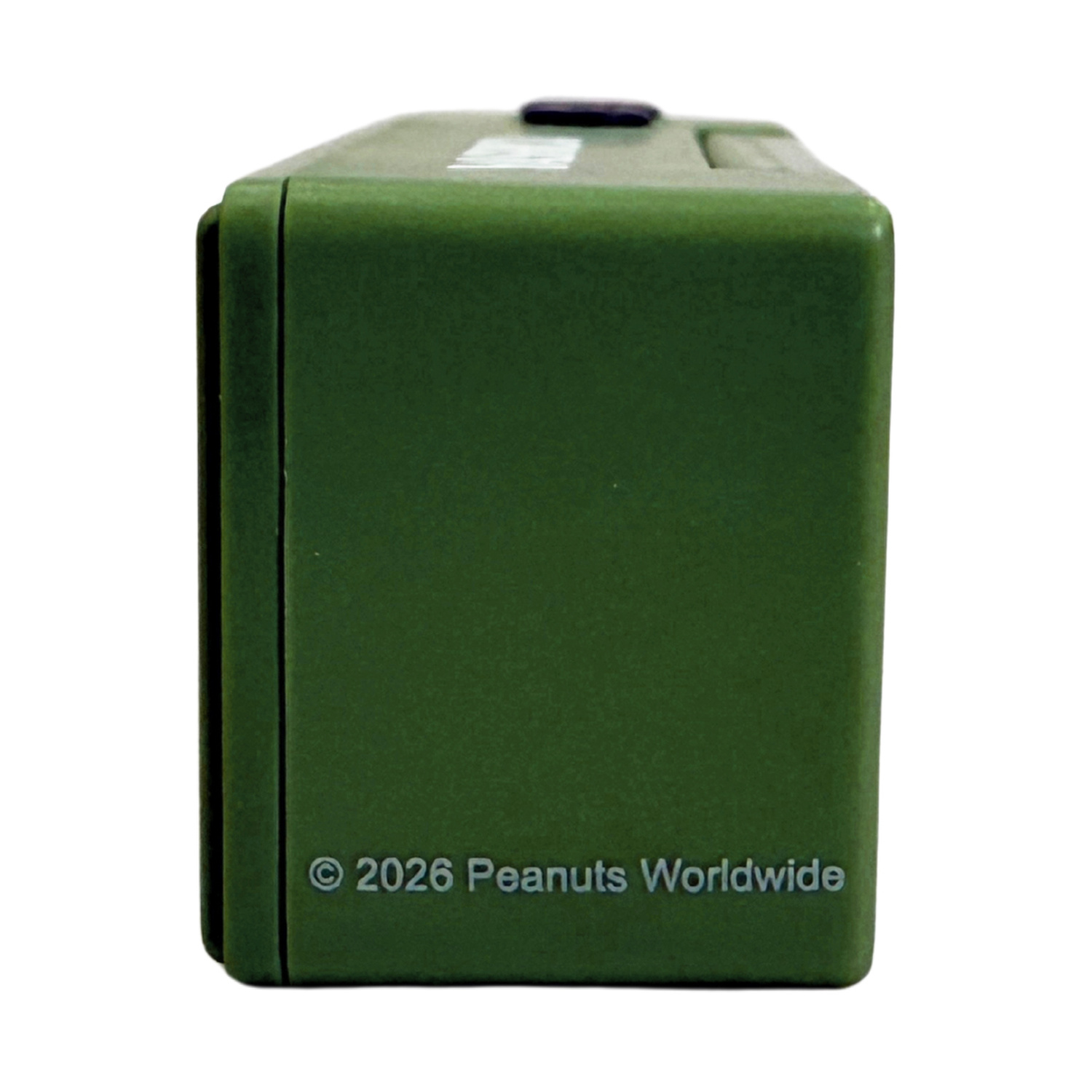 Scatola verde con copyright: © 2026 Peanuts Worldwide.