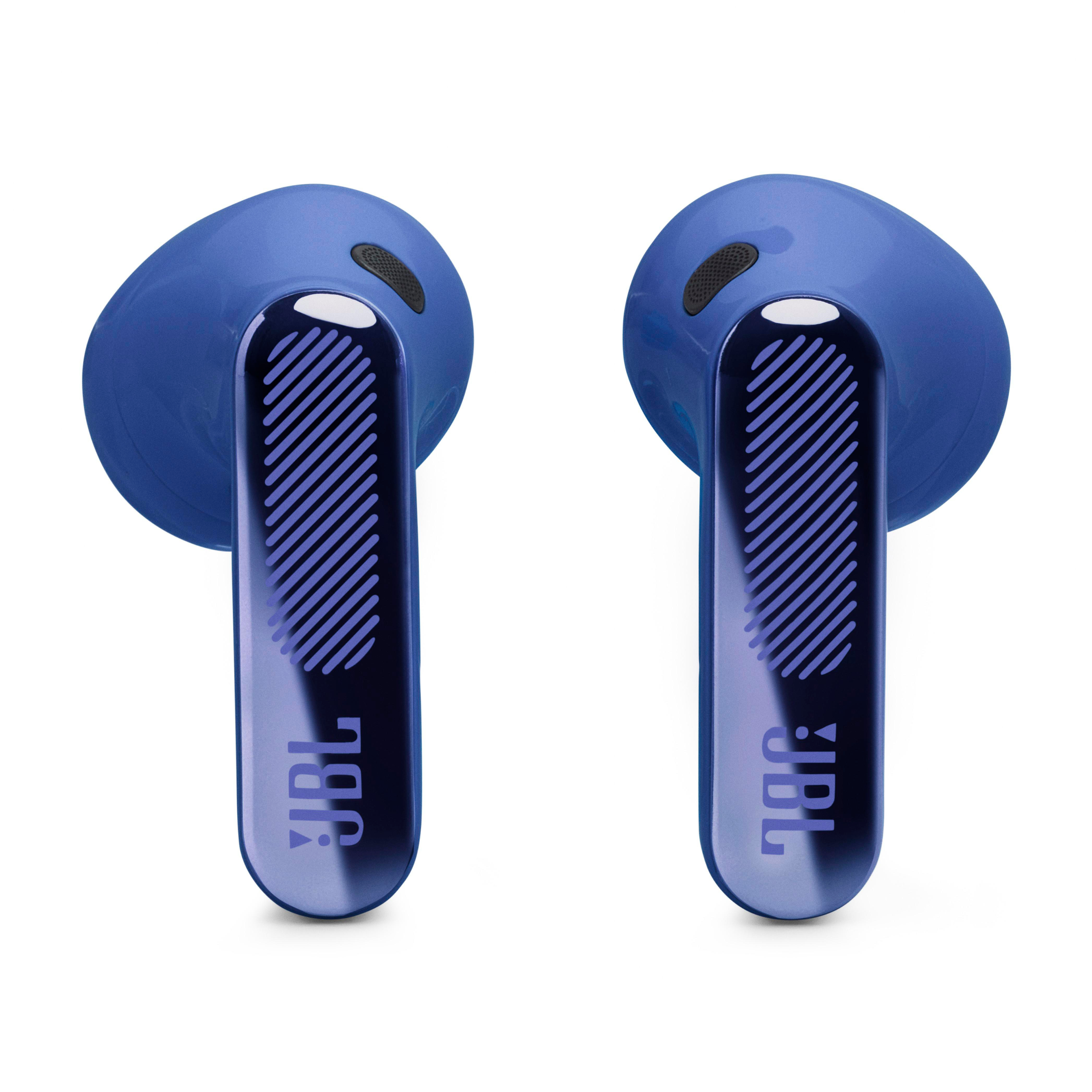 Zwei blaue JBL-Kopfhörer mit schräg gestreiftem Design auf weißem Hintergrund.