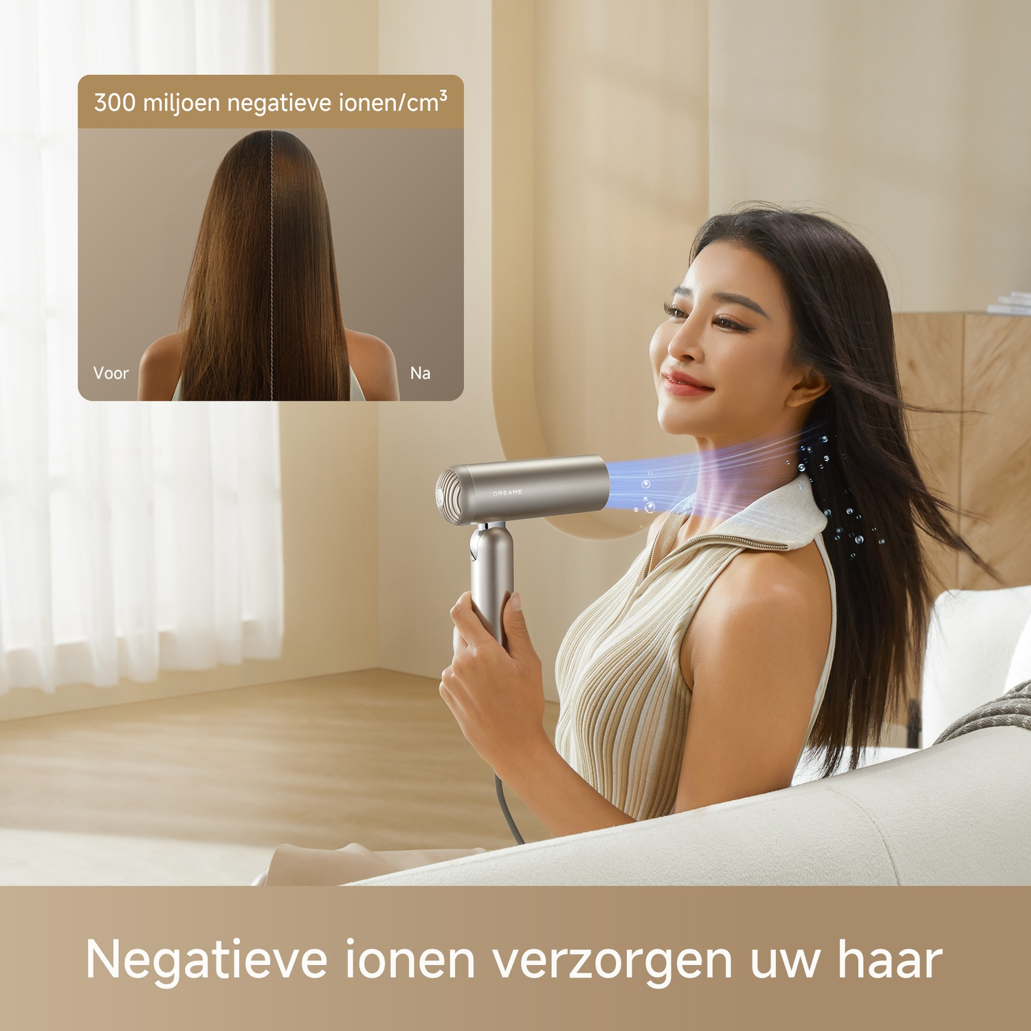 Vrouw föhnt haar haar met een zilveren föhn die negatieve ionen uitstoot.