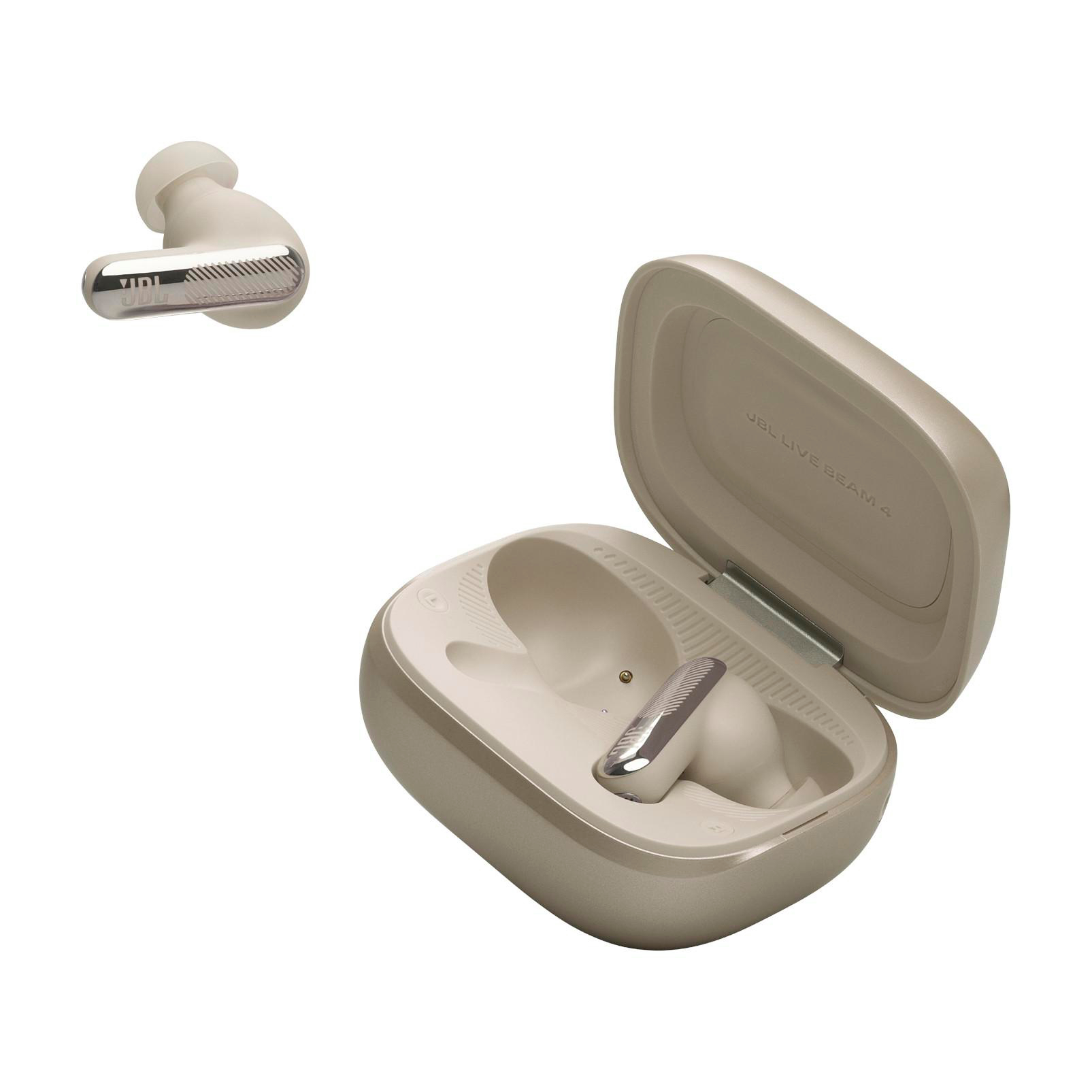 Beige Ohrhörer mit Ladecase. Einer ist im Case, einer liegt daneben.