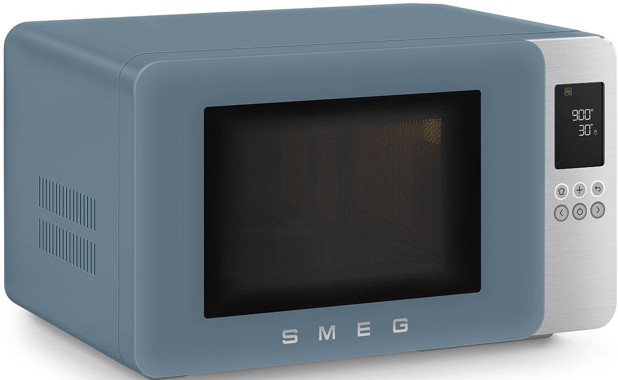 Un micro-ondes SMEG bleu avec panneau de commande argenté et écran numérique.
