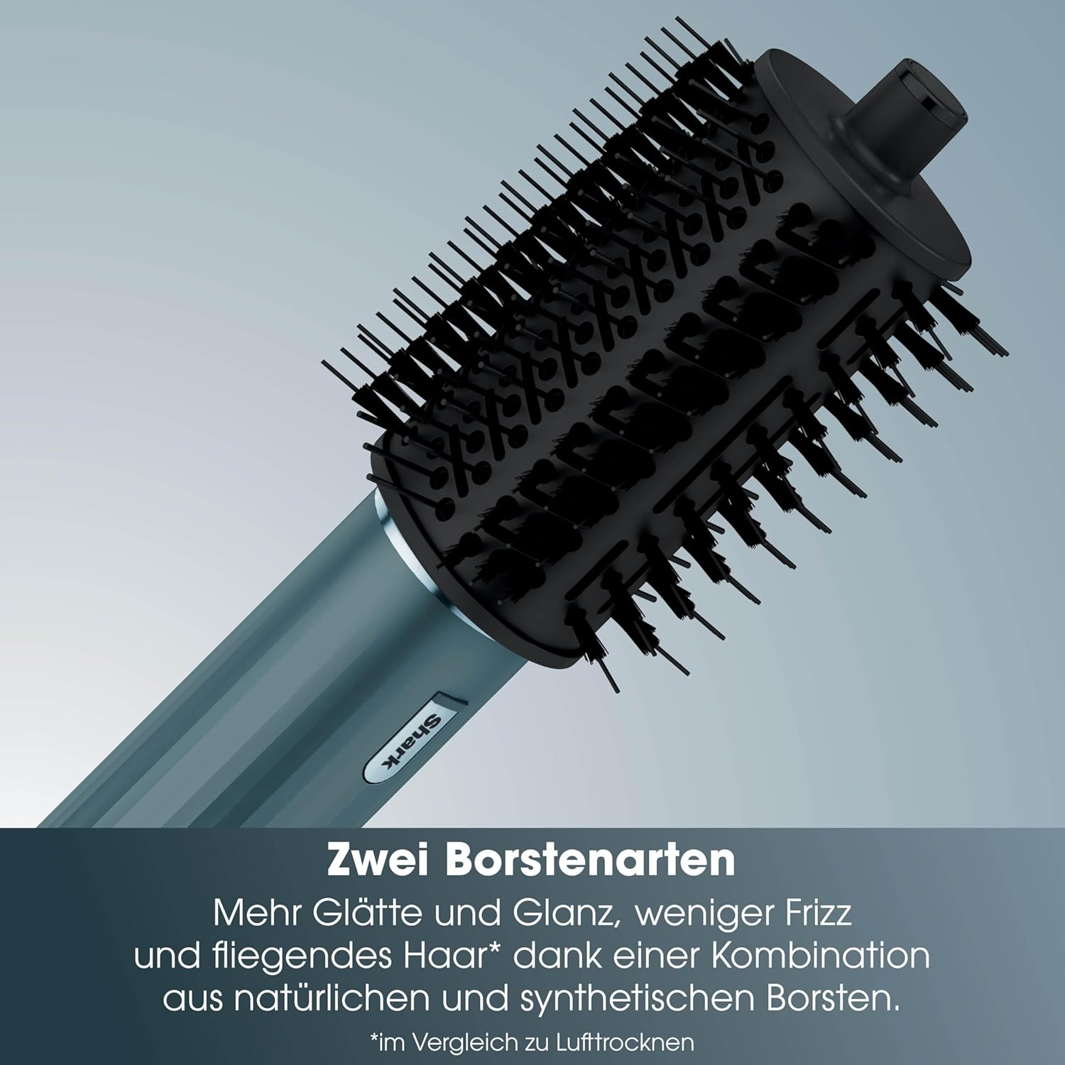 Ein blaugrüner rotierender Haartrockner mit schwarzen Borsten, der für Glätte sorgt.