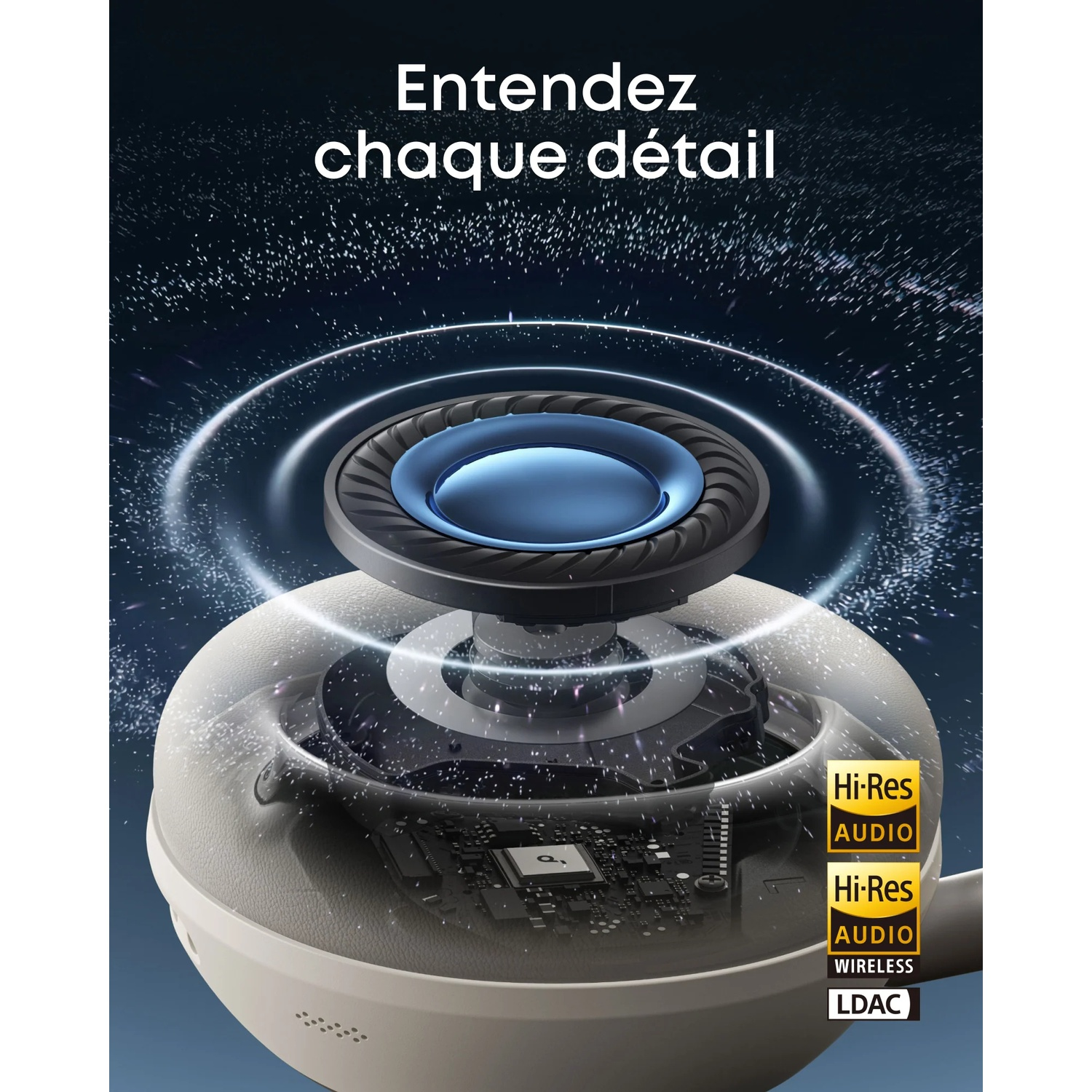 Gros plan d'un casque avec haut-parleur bleu et logos Hi-Res Audio.