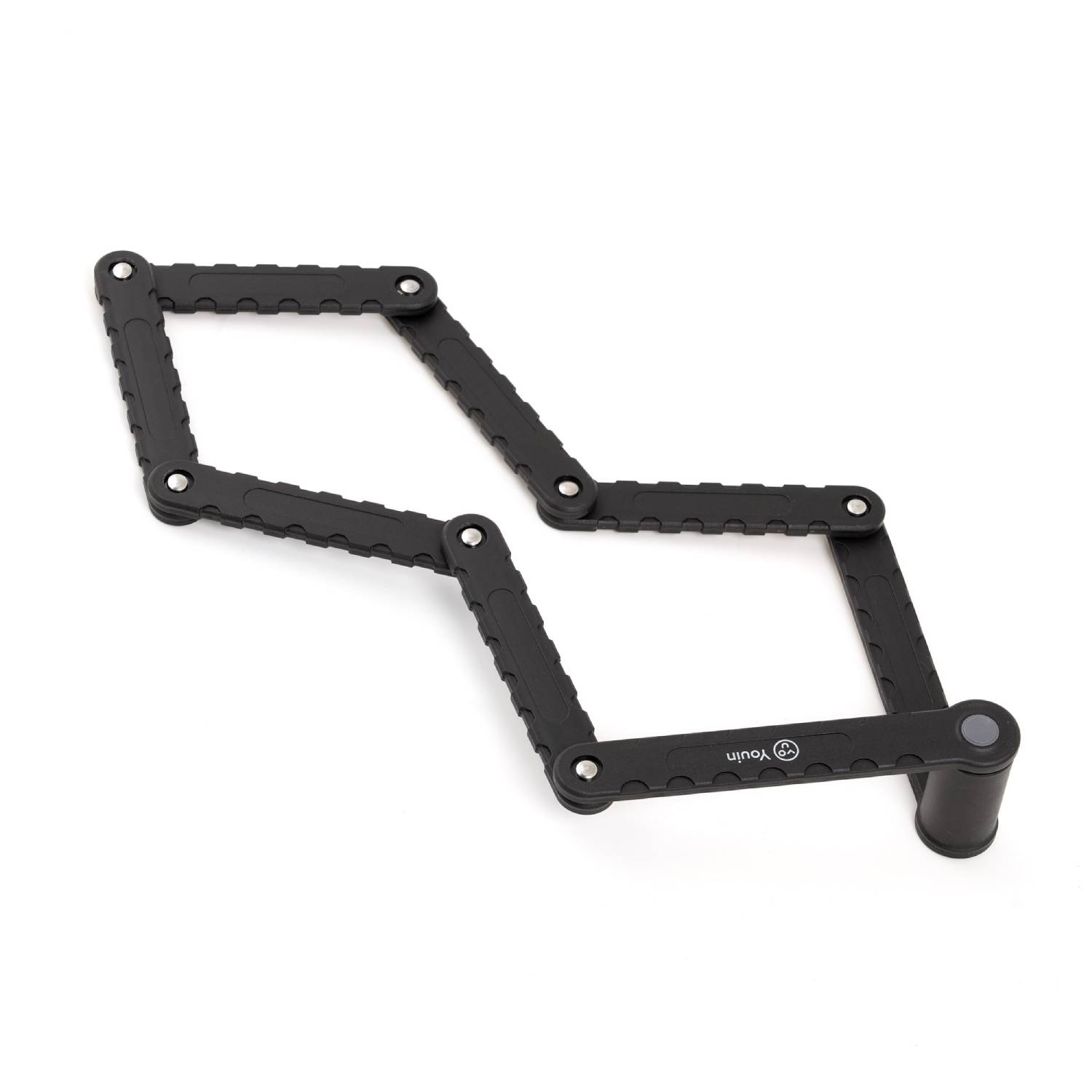 Candado de bicicleta plegable negro con juntas y un mango.