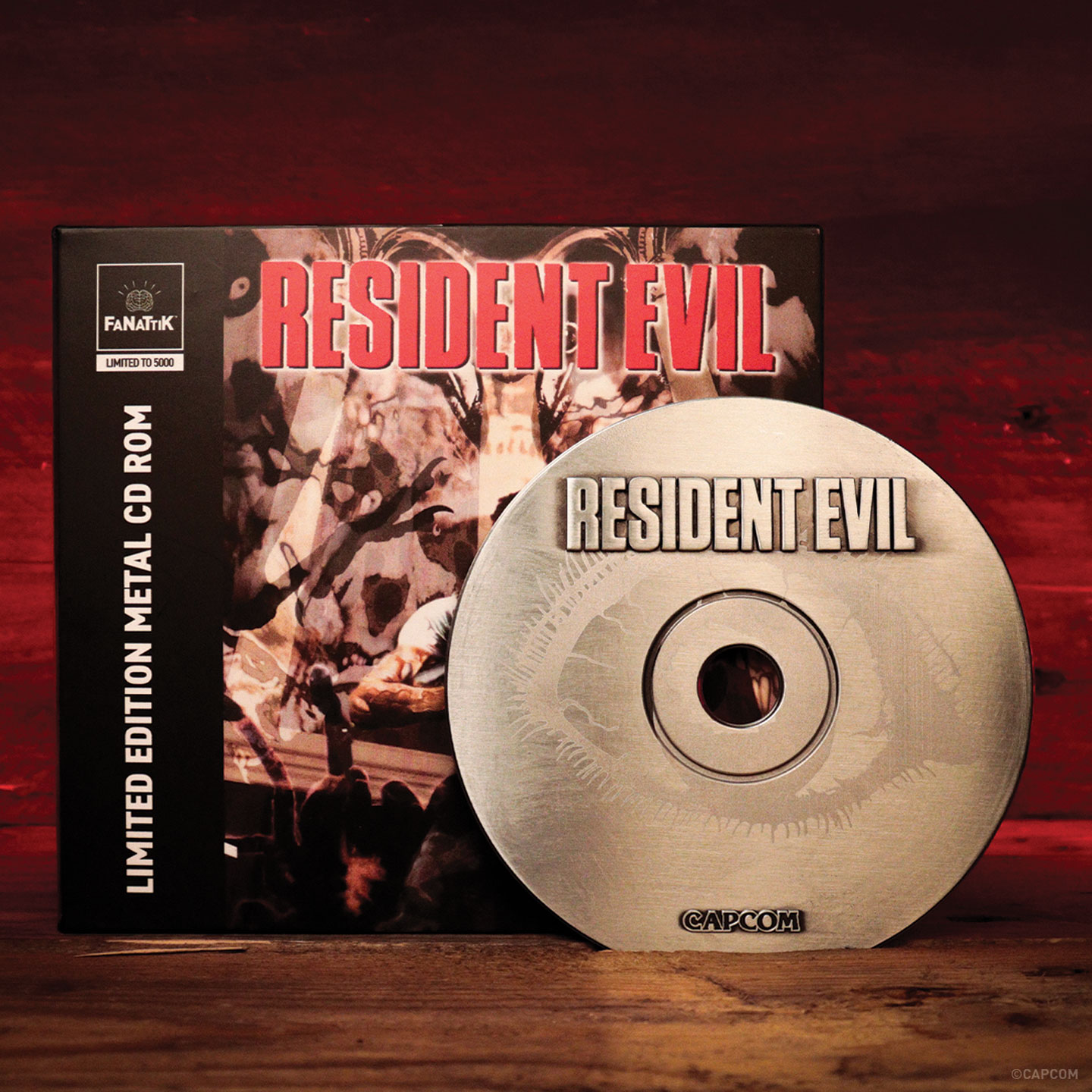 Resident Evil CD ROM de Metal, limitado a 5000, con logo de Capcom.