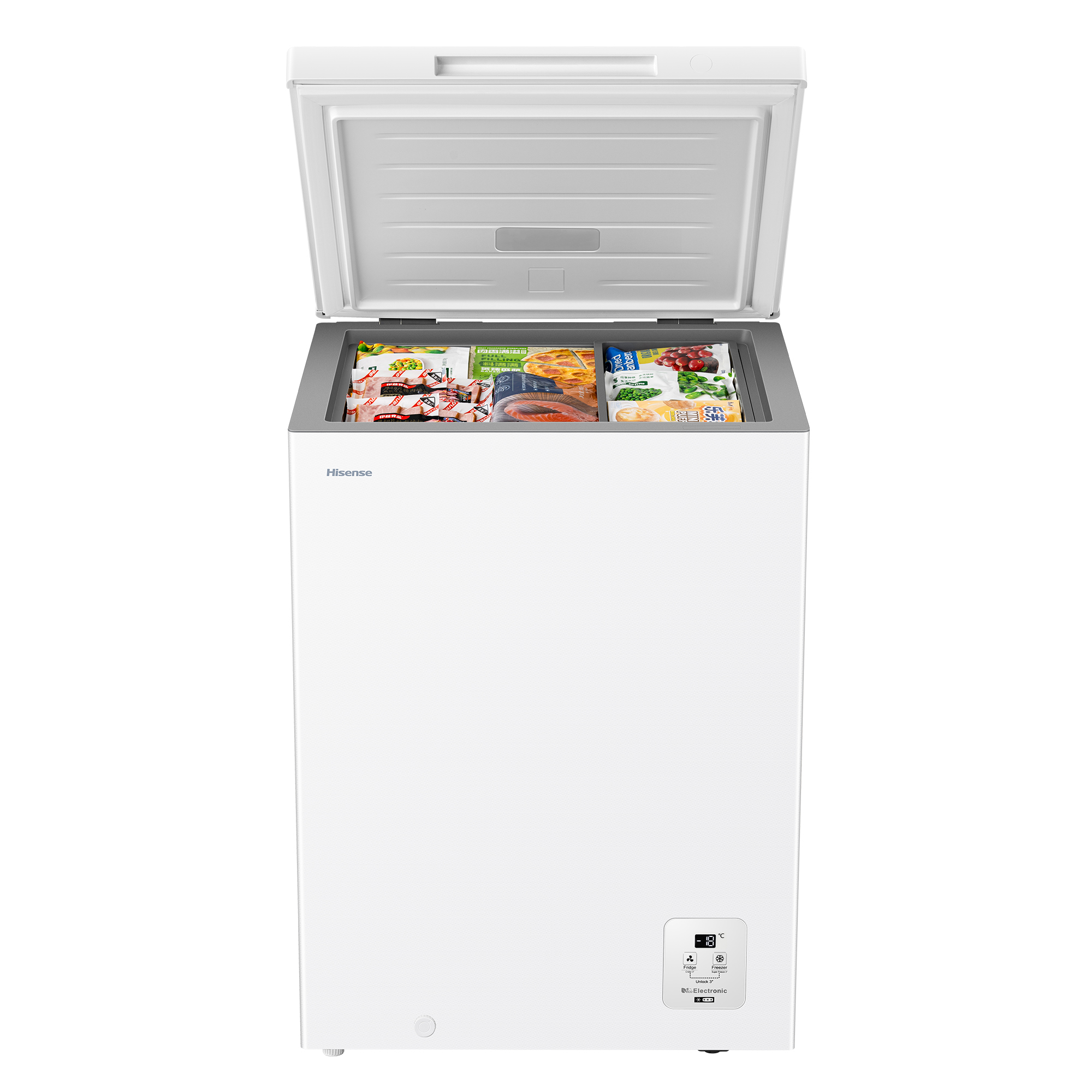 Un congelador horizontal blanco abierto con varios alimentos congelados dentro.